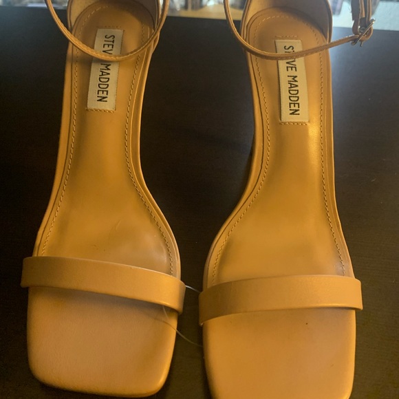 Steve Madden Stiletto Sandal Nude - Picture 8 of 8